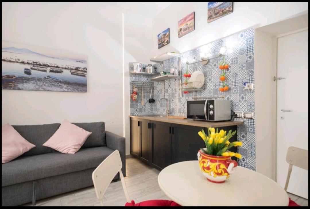 A Casa Di Sergio Apartment เนเปิลส์ ภายนอก รูปภาพ