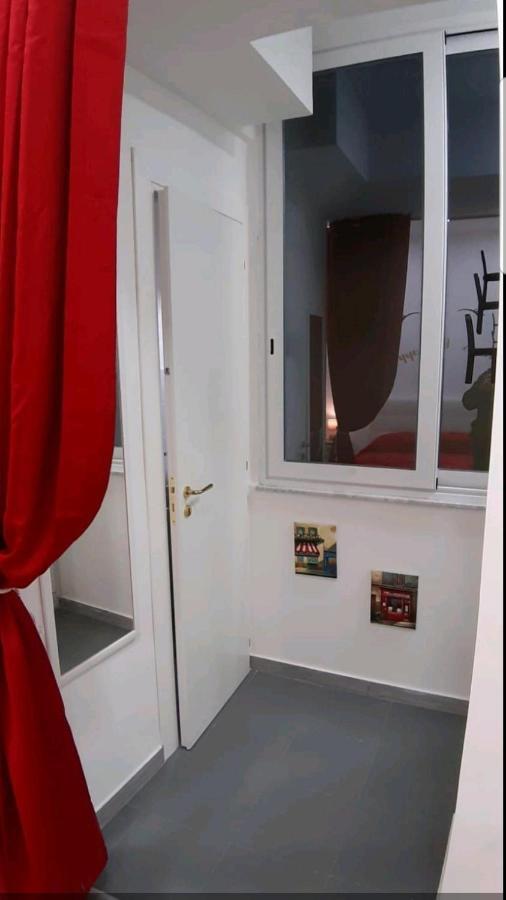 A Casa Di Sergio Apartment เนเปิลส์ ภายนอก รูปภาพ
